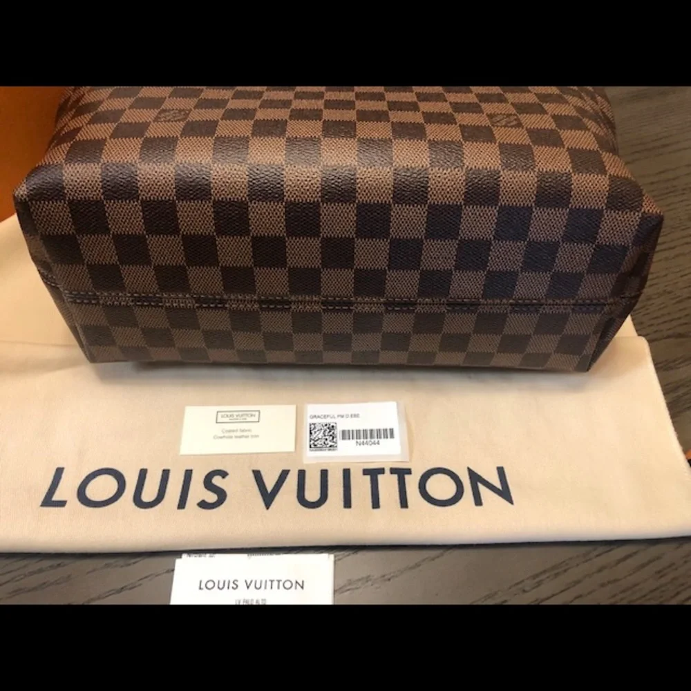 LIKE NEW - Louis Vuitton Graceful Pam - Picture 3 of 16